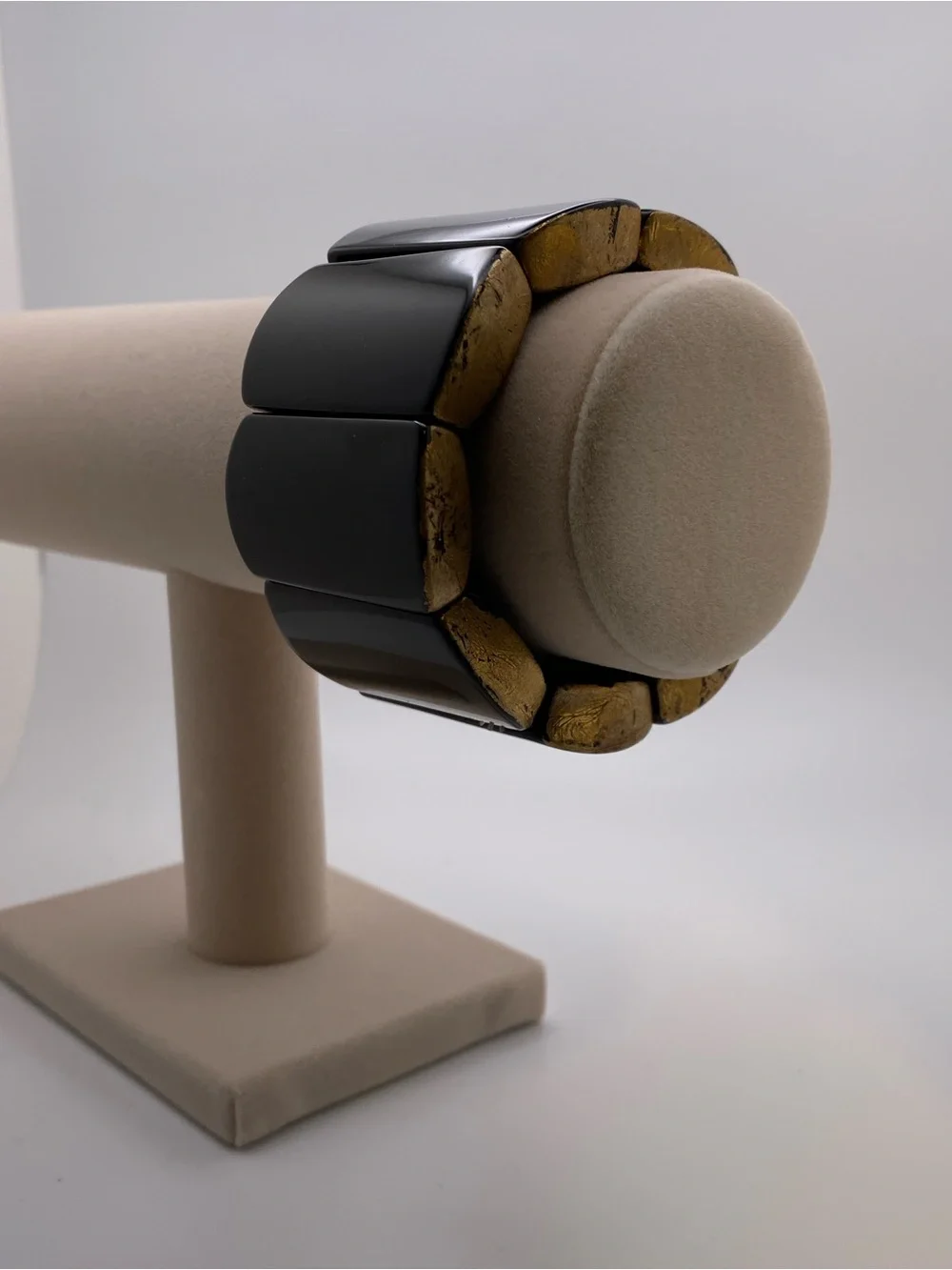 Black and Gold Ceramic Link Wristband for Smartwatches